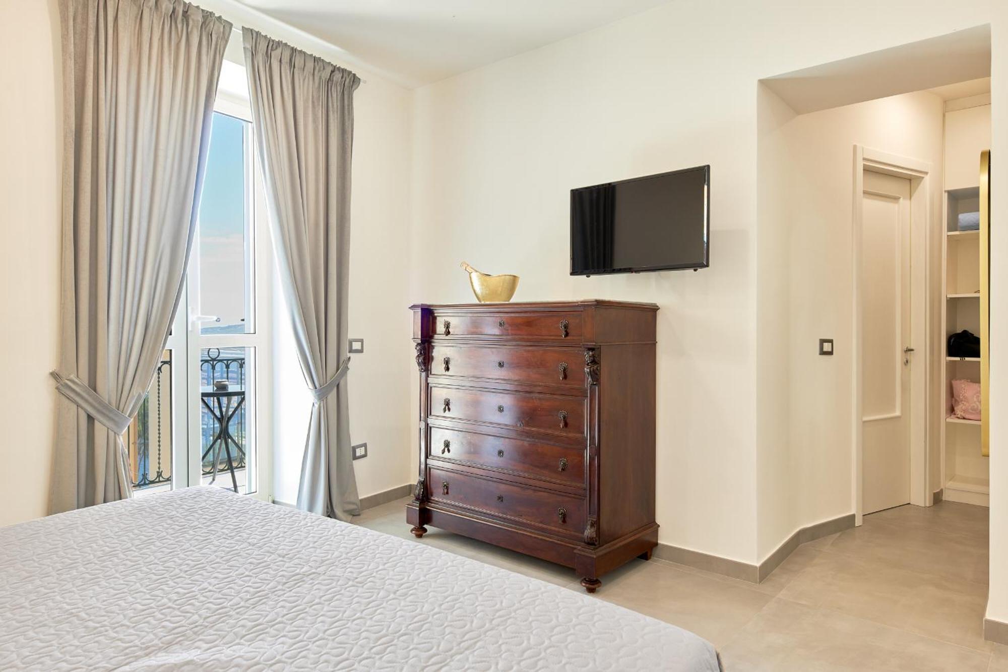 Residenza D'Epoca Tamara Aparthotel Castellabate Ngoại thất bức ảnh