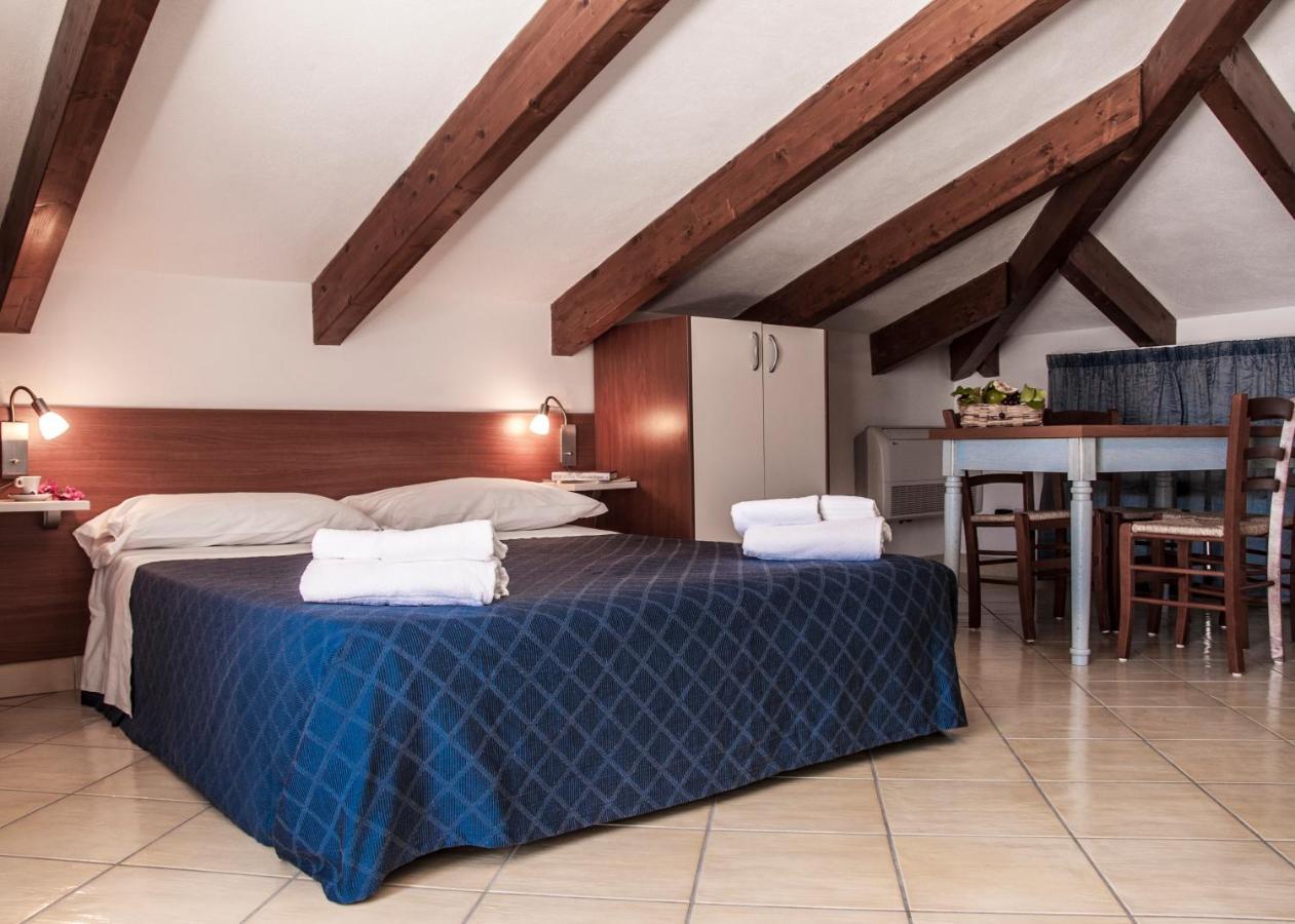 Residenza D'Epoca Tamara Aparthotel Castellabate Ngoại thất bức ảnh